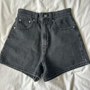 Levi’s black denim shorts!